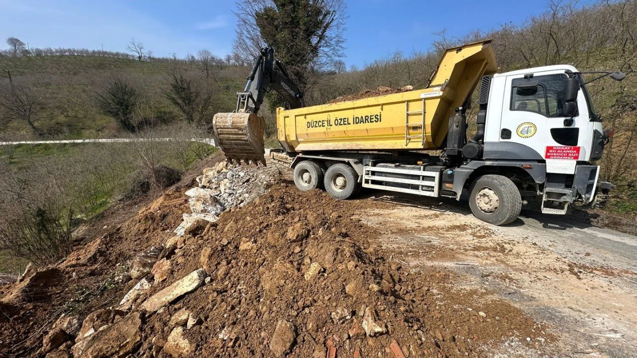 Tahirli-Kalkın grup yolunda heyelan çalışmaları tamamlandı