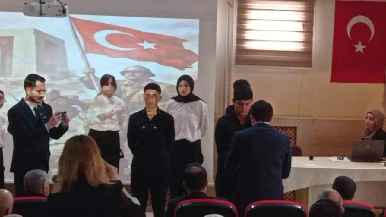 Tekman’da Çanakkale Zaferi’nin 111’nci yıldönümü töreni