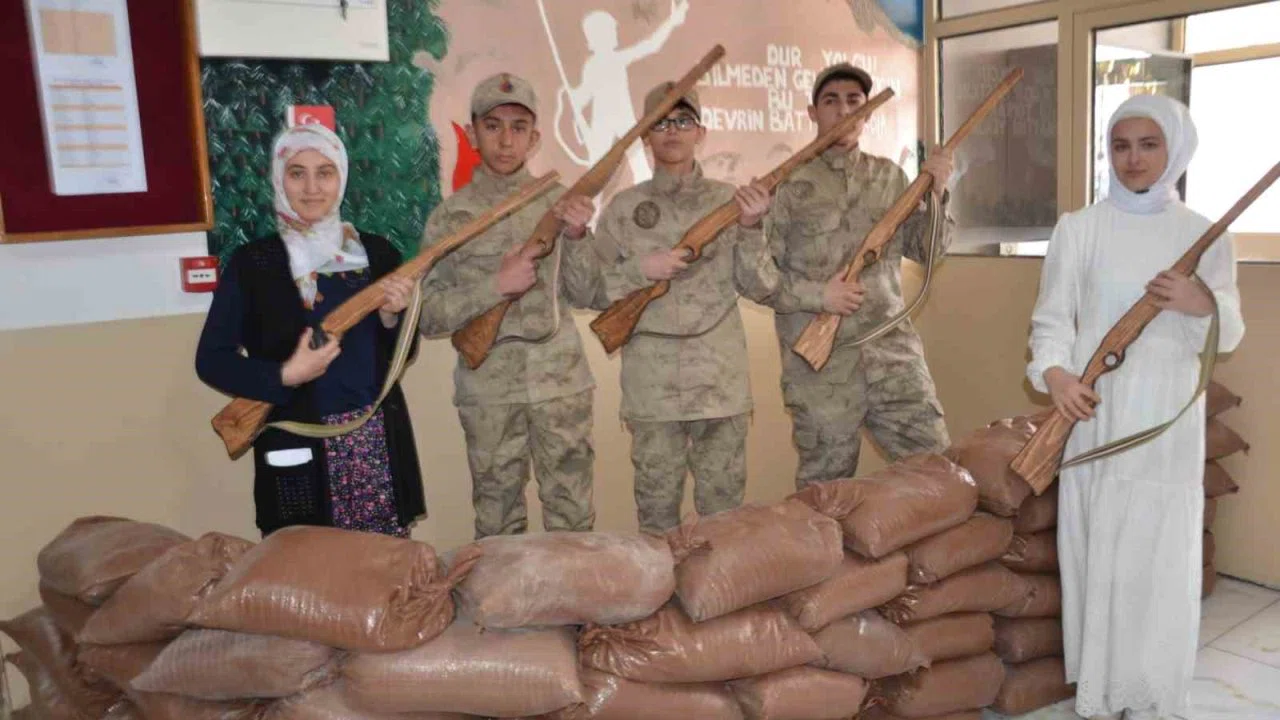 Tercan’da Çanakkale Zaferi’nin 111. yıl dönümü anıldı