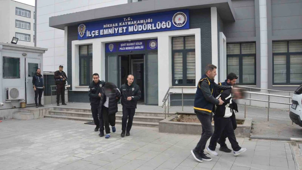 Tokat’ta evden hırsızlık yapan 2 şüpheli yakalandı