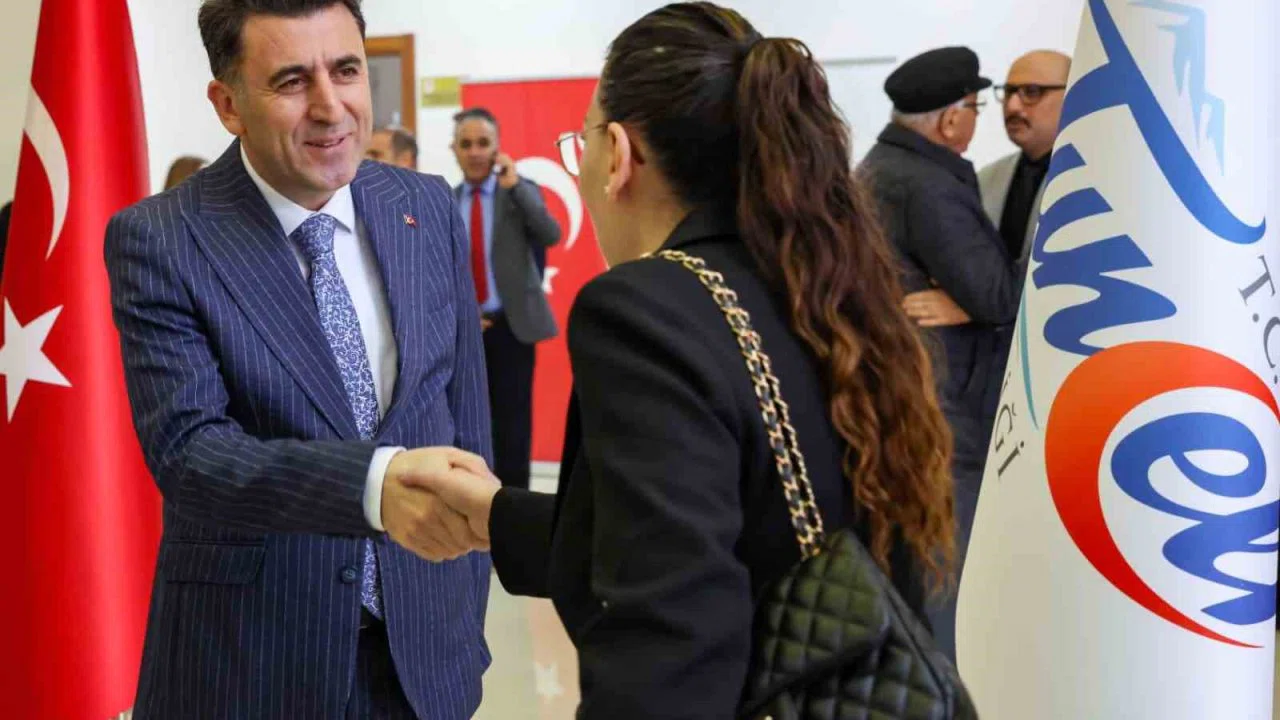 Tunceli’de bayramlaşma töreni