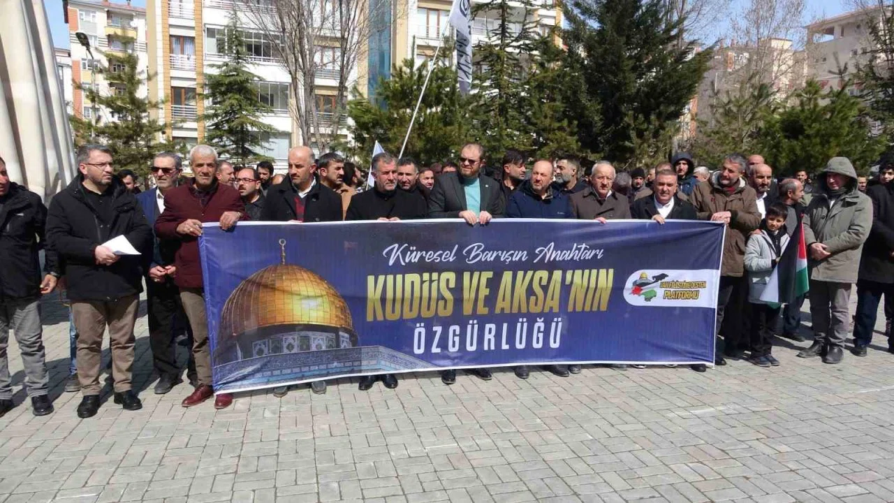 Van’da "Dünya Kudüs Günü" açıklaması