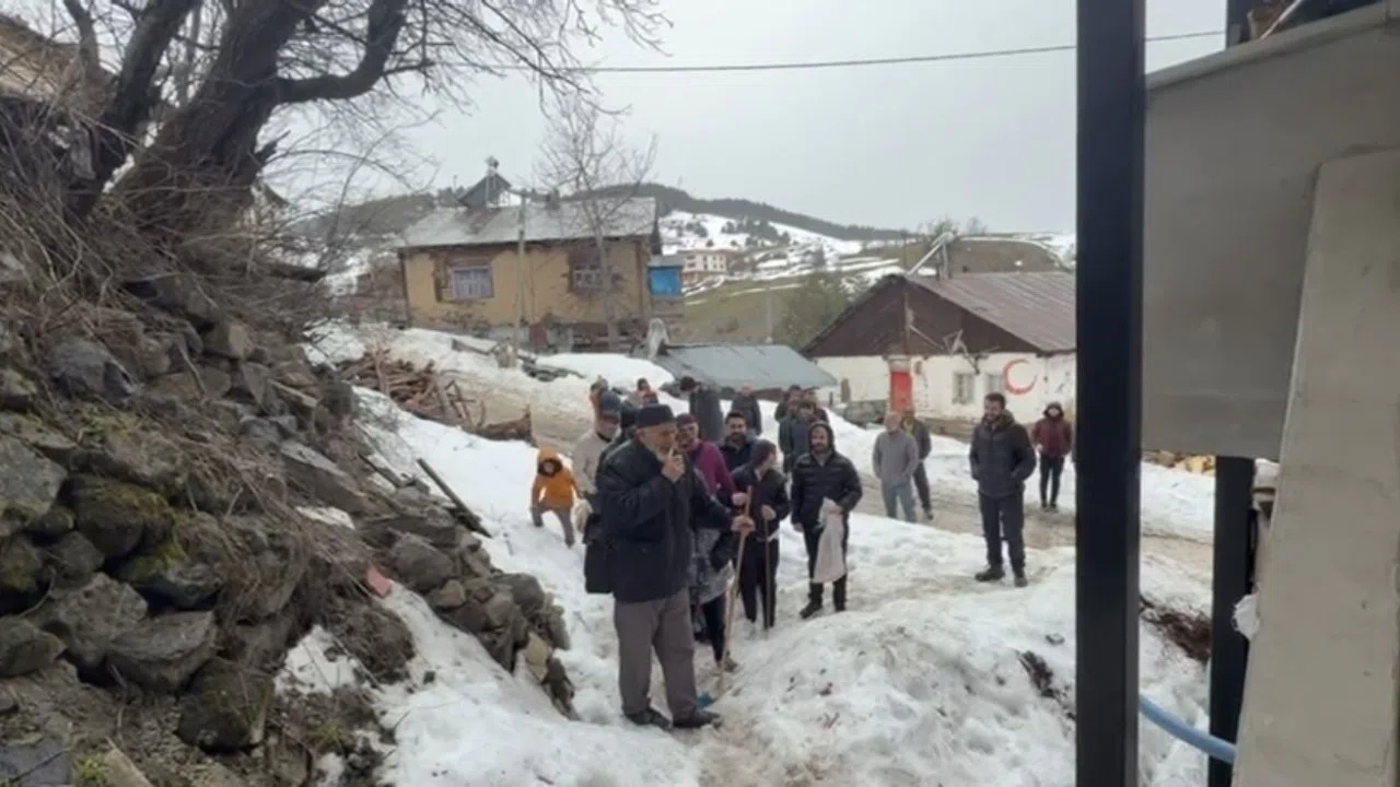 Yaşlılar anlattı, gençler oynadı: Asırlık saya oyunu yeniden sahnelendi