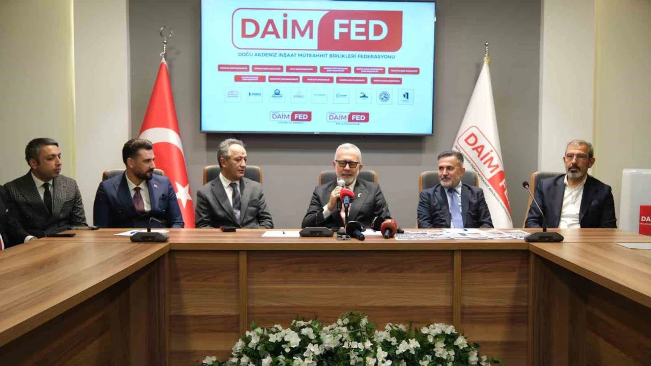 Yenişehirlioğlu: "Sırtlanların savaştığı bir dönemdeyiz"