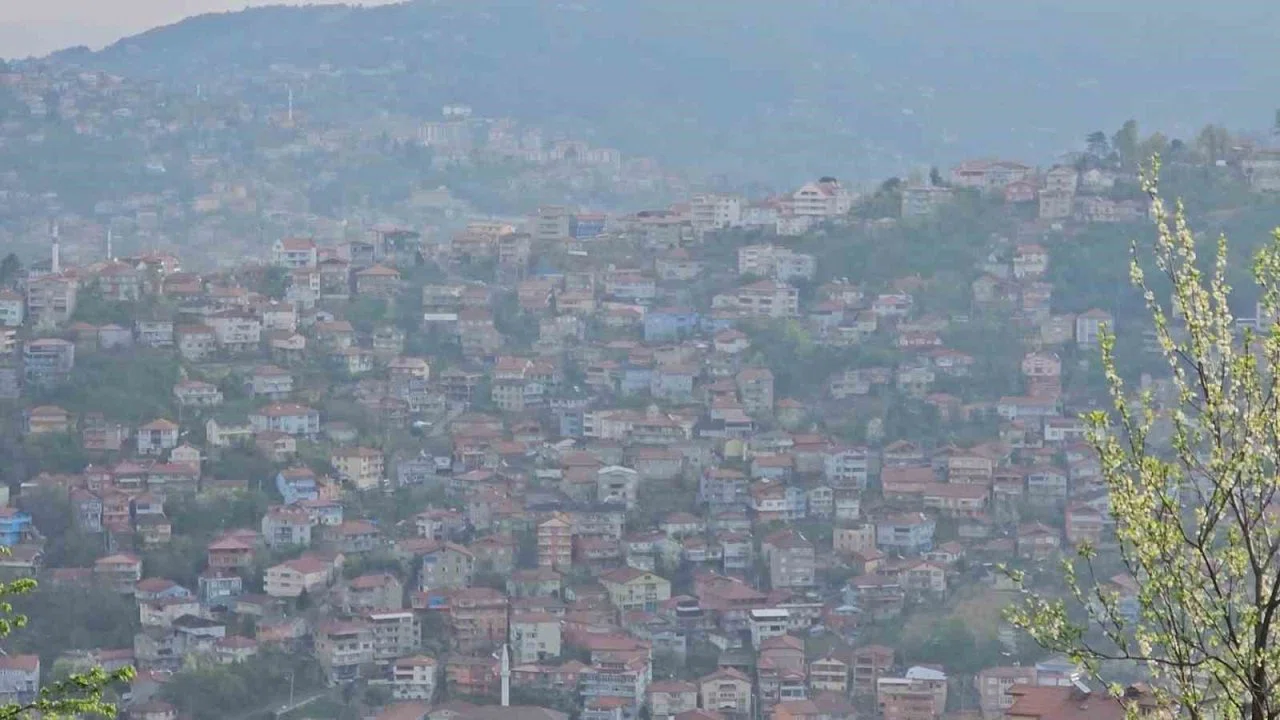 Zonguldak’ta bayram sabahı korkutan silah atma geleneği
