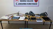 Manisa'da define hırsızlarına şok baskın: Patlayıcılarla yakayı ele verdiler
