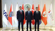 İzmir’in geleceği için Ankara’da yoğun diplomasi trafiği