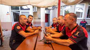 Enkazın görünmeyen kahramanları: 30 Ekim’in izleri yüreklerinde yaşıyor