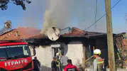 Tekkeköy’de geceyi aydınlatan dehşet: Müstakil evden geriye sadece enkaz kaldı