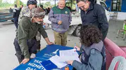 İzmir'de yangın mağduru çiftçiye kışlık destek eli: 30 tonluk can suyu
