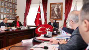 Afyonkarahisar'da okul güvenliği için kritik toplantı: Vali Aktaş'tan tavizsiz denetim mesajı
