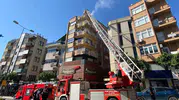 Efeler’de öğle molasında yangın alarmı: Dürümcüde korku dolu anlar