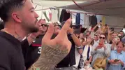 Domatesin yanına ritim, iç çamaşırı reyonuna DJ seti: Mahmut Orhan Alaçatı'yı salladı