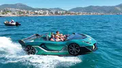 Marmaris’in mavi sularında yerli teknoloji fırtınası: Tatilciler jet car ile hız tutkusunu keşfediyor