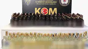 Milas polisinden kaçak içki darbesi: Şüpheli araçta 144 litre alkol yakalandı
