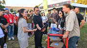 İzmir Fuarı’nda karton teknelerle mühendislik şovu: Gençler yaratıcılıklarını konuşturdu