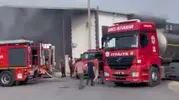 Denizli'de korkutan yangın: Ekipler alevlere teslim olan iş yerine koştu