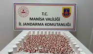 Manisa jandarmasından zehir tacirlerine çifte darbe: Binlerce hap ele geçirildi