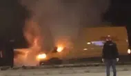 Denizli trafiğinde yürekleri ağza getiren yangın: Kargo aracı küle dönmekten son anda kurtuldu
