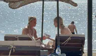 Bodrum'da mevsimler şaştı: Ekim sonunda plajlar doldu taştı