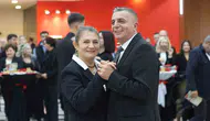 Şehzadeler’de Cumhuriyet coşkusu: Vals ve zeybek aynı sahnede buluştu