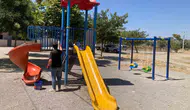 Yunusemre’de parklar yaza hazır: Minikler için güvenli oyun mesaisi