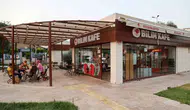 Efeler'de keyifli akşamlar uzadı: Bilim Kafe artık gece geç saatlere kadar açık