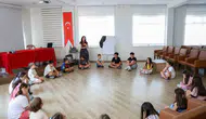 Efeler'de egitimden sosyal hayata kesintisiz destek: Gençlerin rotasi belediye tesisleri