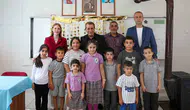 Efeler'de okul zili neşeyle çaldı: Başkan Yetişkin miniklerin ilk gününe eşlik etti