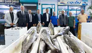 Tugay, Yeni Sezonun İlk Açık Artırmasında Balıkçıların Yanında
