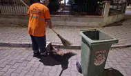 Efeler'de temizlik seferberliği: Gece karanlığında pırıl pırıl sokaklar