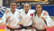 Yunusemre Belediyespor’un genç yetenekleri minderde rakiplerine geçit vermedi