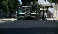 Salihli’de Çiçek Caddesi’ne sıcak asfalt dokunuşu