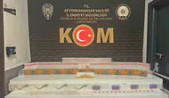 Kaçakçılık operasyonunda otomobilde 700 paket sigara çıktı