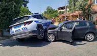 Nazilli'de ortalık savaş alanına döndü: Görev başındaki polis aracıyla otomobil çarpıştı