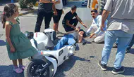 Aydın'da motosikletli sürücünün zor anları: Olası kazadan kaçarken yere çakıldı