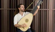 Müzik tarihinin devasa sırrı: 400 yıllık teorbo Yaşar Üniversitesi’nde yeniden hayat buluyor