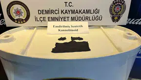 Demirci'de zehir operasyonu: Bin dozluk sevkiyata polis engeli