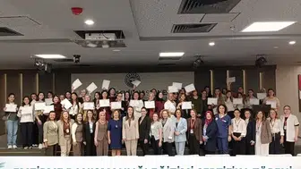 Aydın'da sağlık profesyonellerine emzirme uzmanlığı eğitimi: Sertifikalar sahiplerini buldu