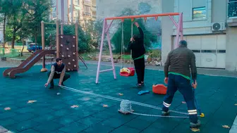 Efeler’de çocukların neşe kaynağı parklar baştan aşağı yenilendi