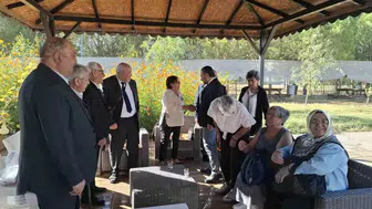 Muğla’da yaşlılar günü coşkusu: Protokol ve huzurevi sakinleri aynı sofrada buluştu