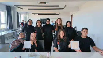 Ustaların izinde bir nesil: Denizlili öğrenciler kaybolmaya yüz tutan zanaatları yeniden canlandırıyor