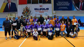 Afyonkarahisar'da futsal rüzgarı dindi: Kupa sahiplerini buldu