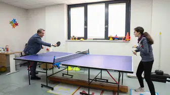 Raketi elinden bırakmadı, hayallerini üniversiteyle taçlandırdı