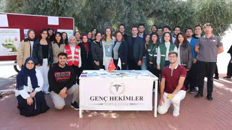Geleceğin hekimlerinden örnek dayanışma: Sağlık için el ele verdiler