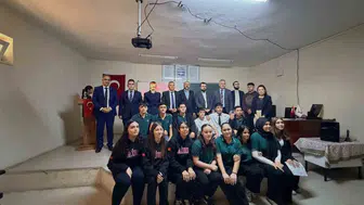 Manisa'da eğitimde 75 yıllık gurur tablosu: Sarıgöl'de anlamlı kutlama