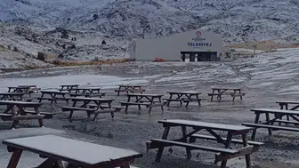 Denizli'de kartpostallık görüntüler: Zirveler mevsimin ilk karıyla tanıştı