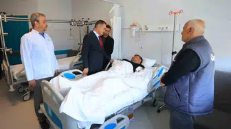 Muhtarlar Günü’nde yürekleri ağza getiren kaza: Vali Akbıyık’tan hastanede yakın takip