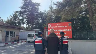 Afyonkarahisar'da adalet yerini buldu: 66 firari yakayı ele verdi