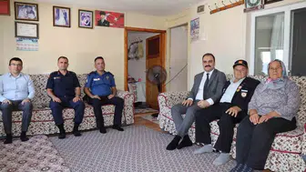 Karacasu'da anlamlı buluşma: Kaymakam Battal'dan kahramanlara ziyaret